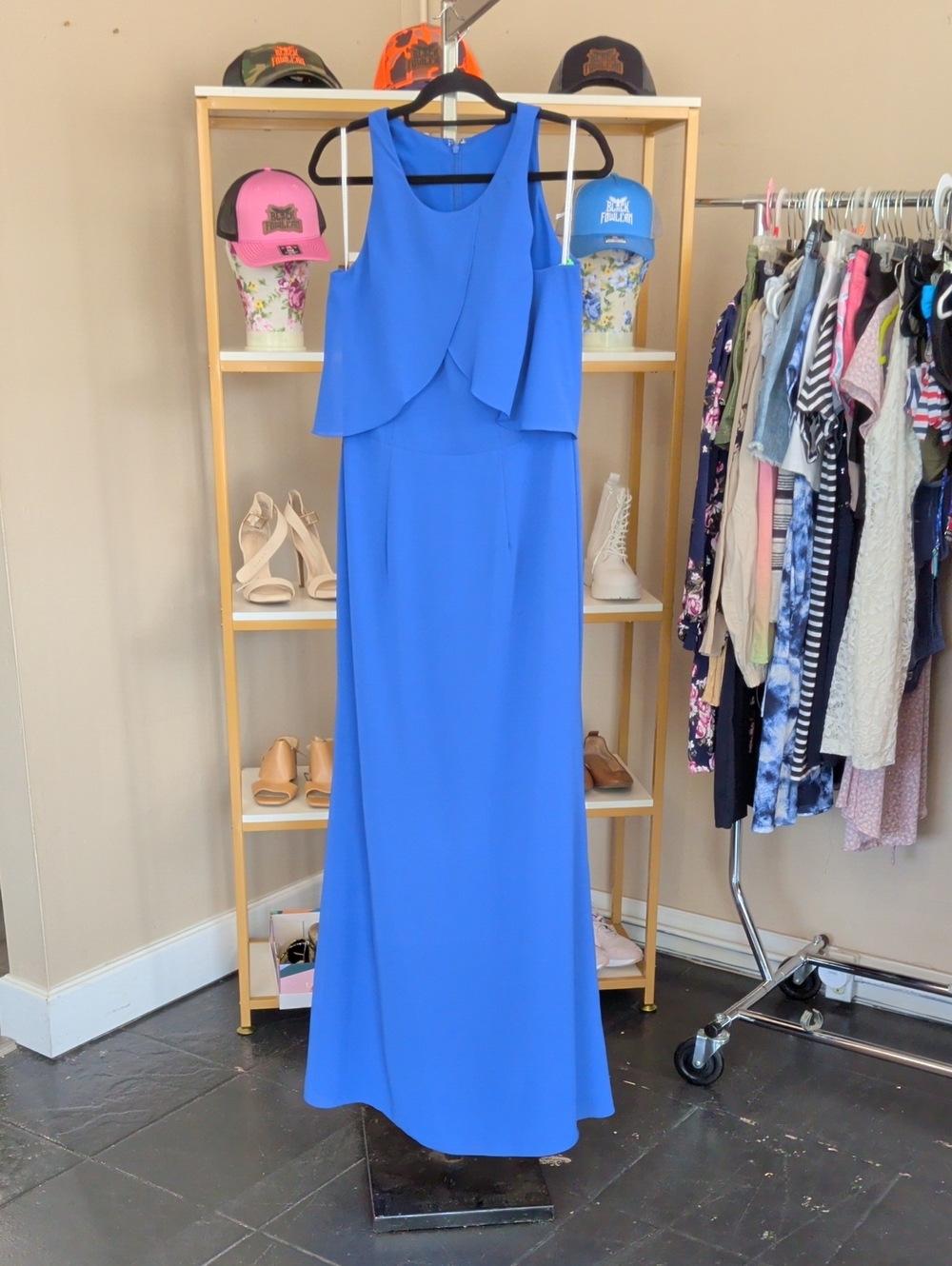 Elegant Blue Sleeveless Maxi Dress
